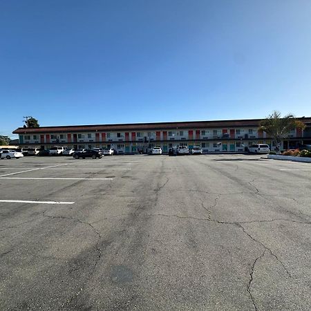 The Dixie Orange County Hotel Stanton Exterior foto