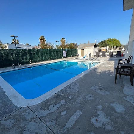 The Dixie Orange County Hotel Stanton Exterior foto