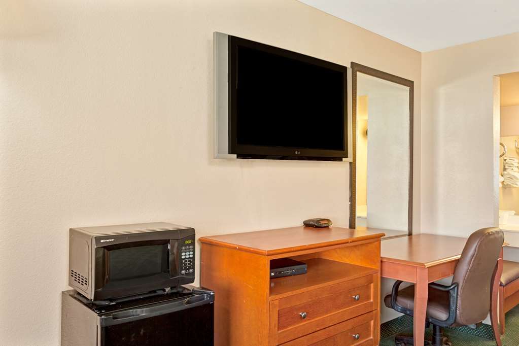 The Dixie Orange County Hotel Stanton Quarto foto