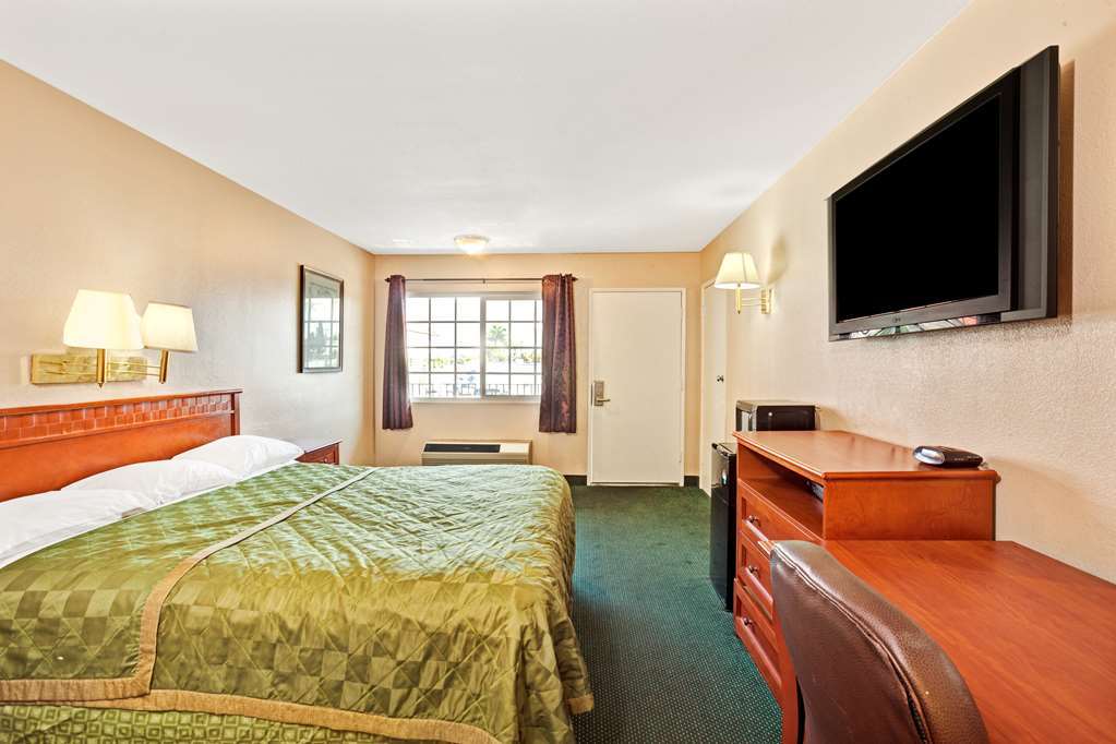 The Dixie Orange County Hotel Stanton Quarto foto